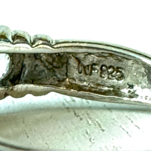 Vintage 925 Sterling Silver 3 Stone Ring - Picture 4 of 8